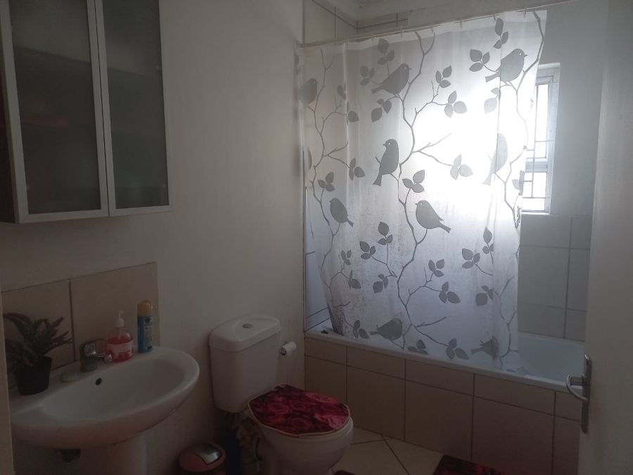 2 Bedroom Property for Sale in Rocklands Western Cape
